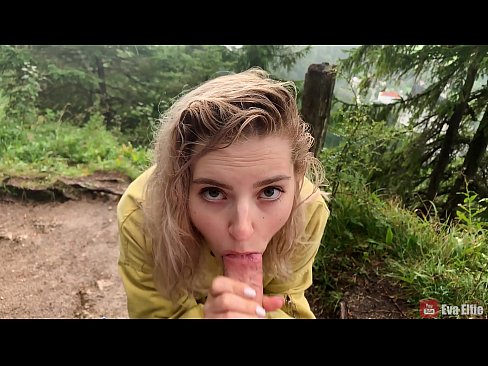 ❤️ Jente svelger cum etter en offentlig blowjob - Eva Elfi Porno hos oss no.hentaibar.ru